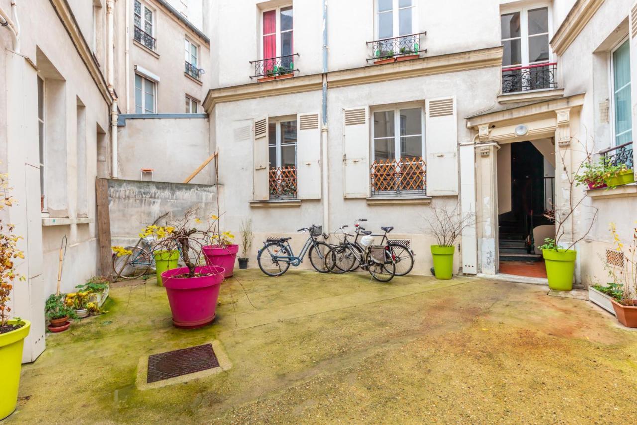 Enjoy The Traditional Parisian Life Apartment Екстериор снимка