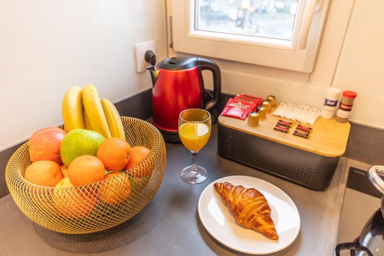 Enjoy The Traditional Parisian Life Apartment Екстериор снимка